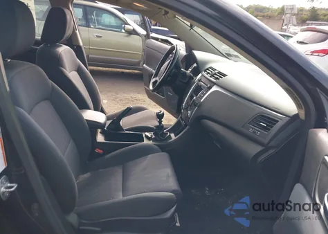 2010 Suzuki Kizashi Gts from USA, damaged, VIN JS2RE9A57A6101001